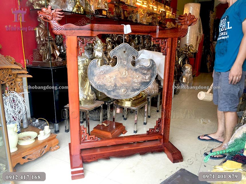 Khánh đồng là vật phẩm thờ cúng mang nhiều ý nghĩa