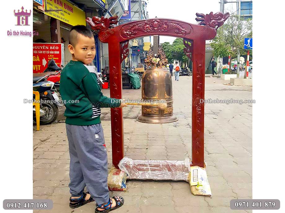 Chuông đồng 15kg là mẫu chuông đồng thờ cúng được nhiều khách hàng lựa chọn